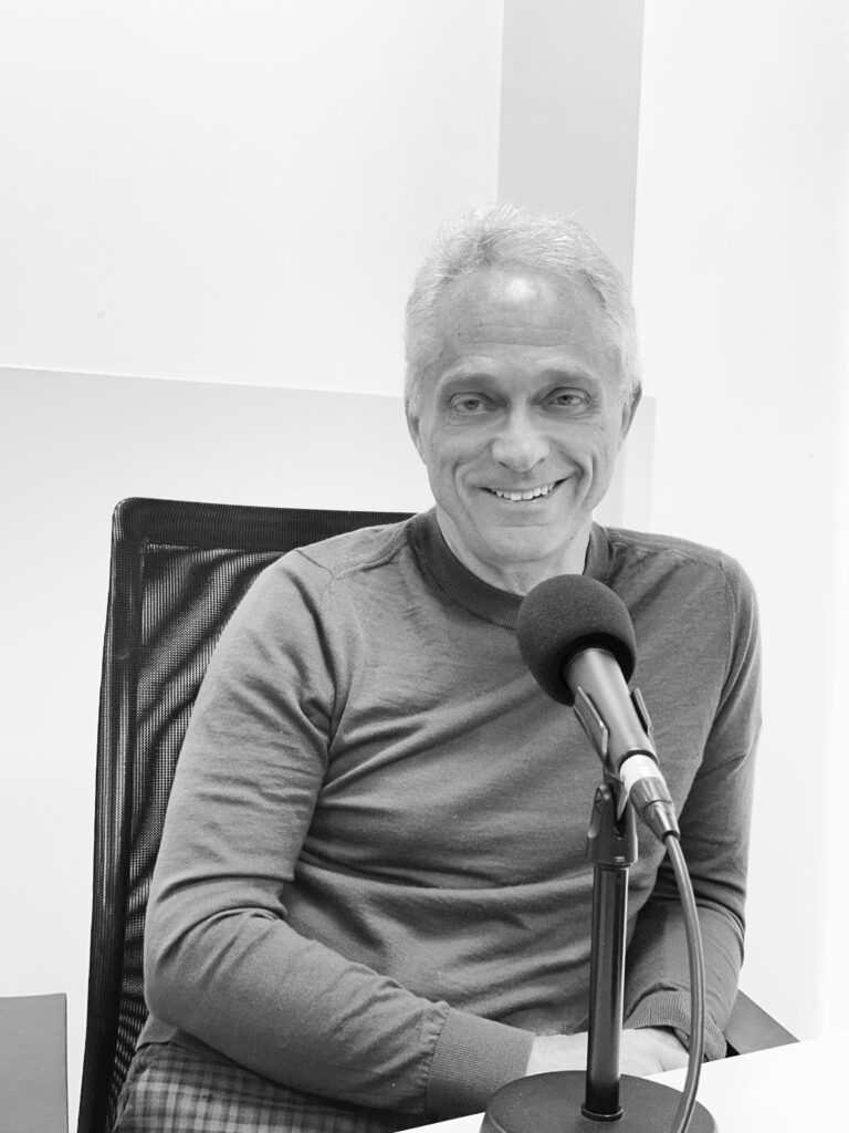 Dr. Frédéric Laude
Chirurgien de la hanche à Paris.